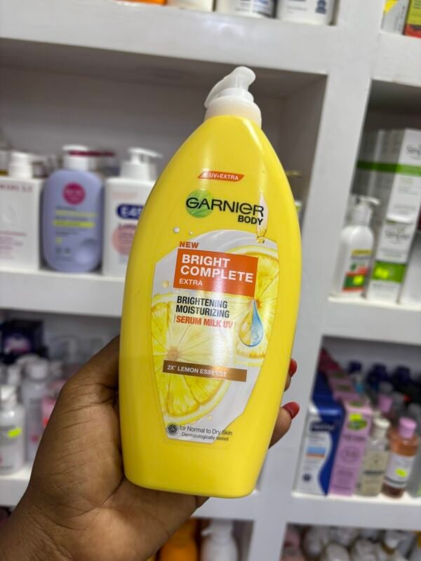 Garnier Body Bright Complete Extra Brightening Moisturizing Serum Milk UV + Lemon Essence