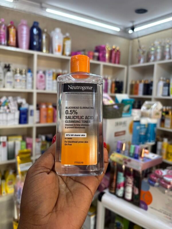 Neutrogena Blackhead Eliminating Cleansing Toner – 0.5% Salicylic Acid