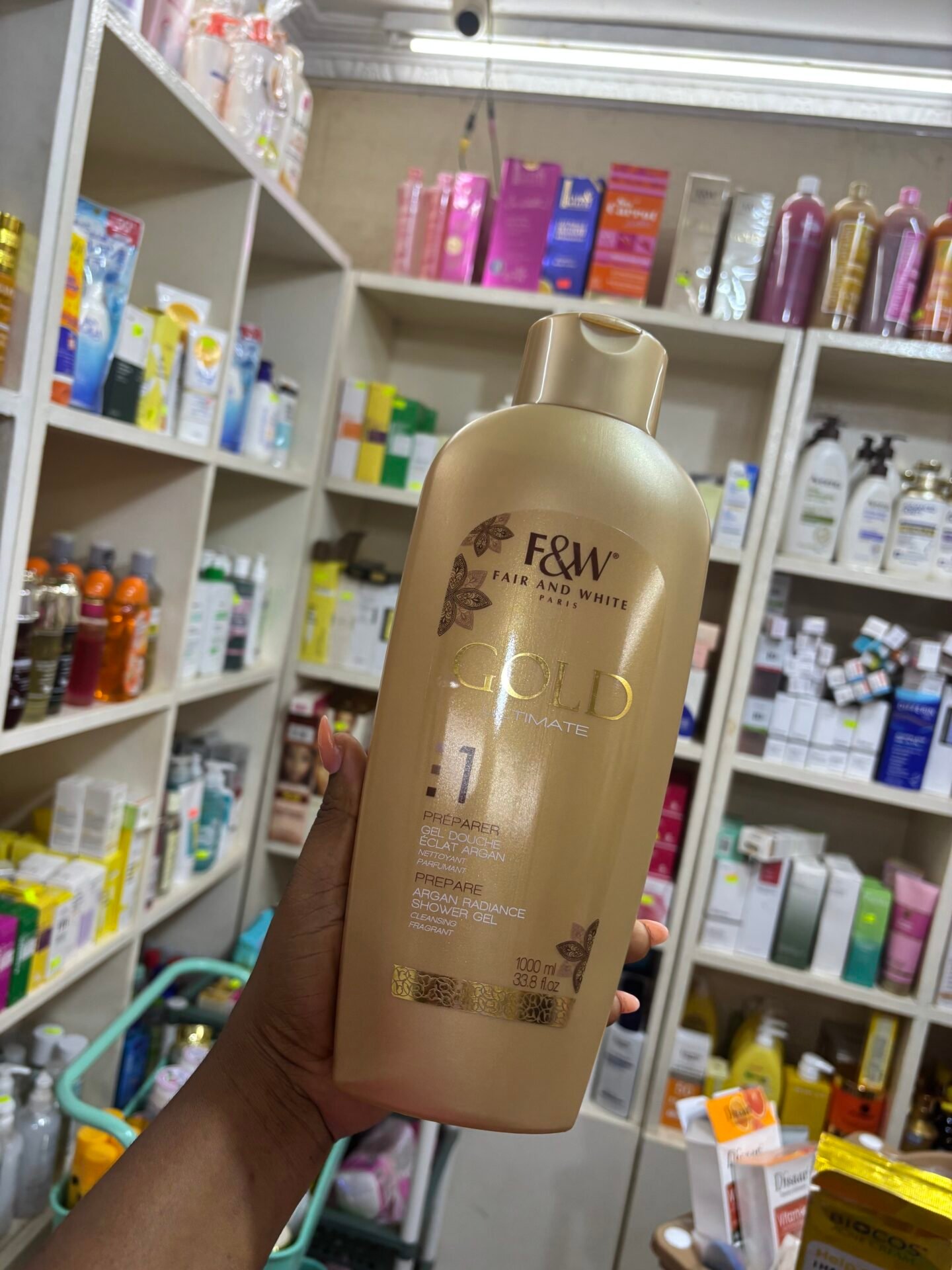 Fair and White Gold Argan Shower Gel